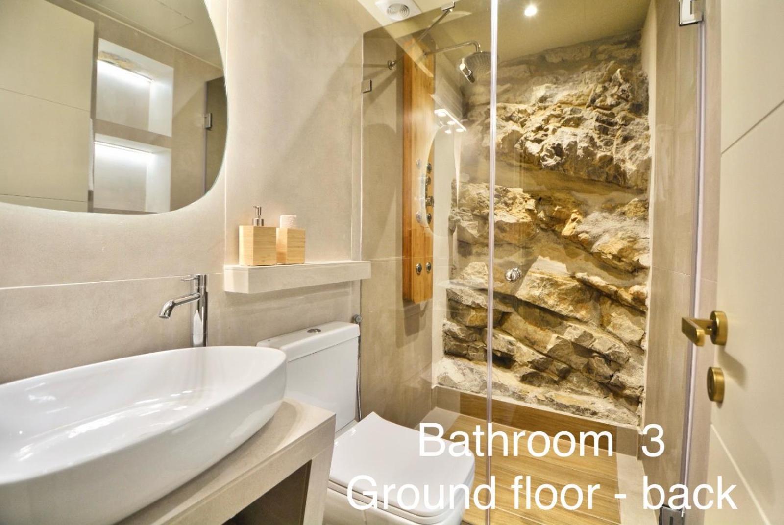 Villasonboard Rock Villa 3 Bed, 3 Bath, Jacuzzi, Seaside Ermioni Exterior photo