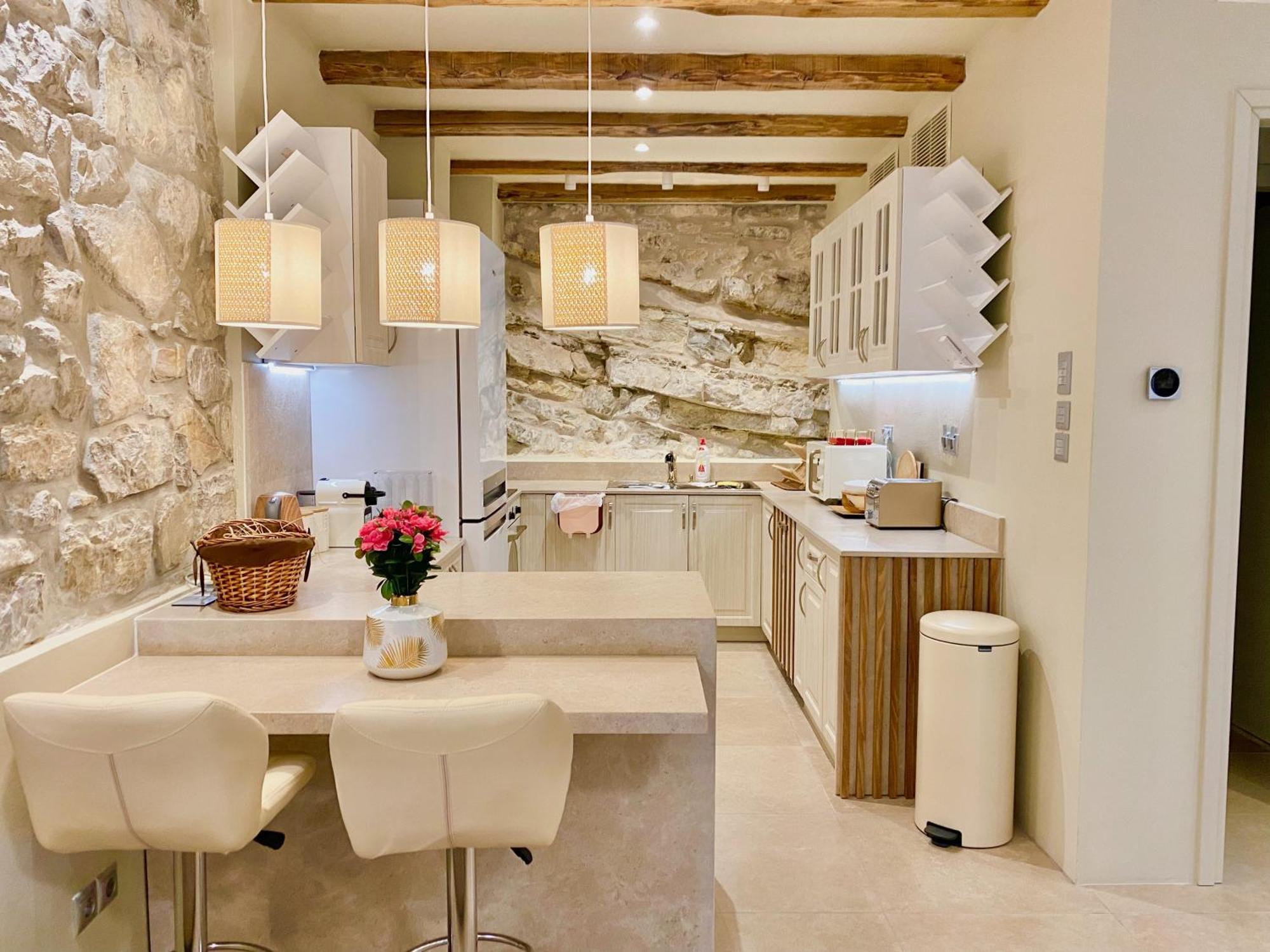 Villasonboard Rock Villa 3 Bed, 3 Bath, Jacuzzi, Seaside Ermioni Exterior photo